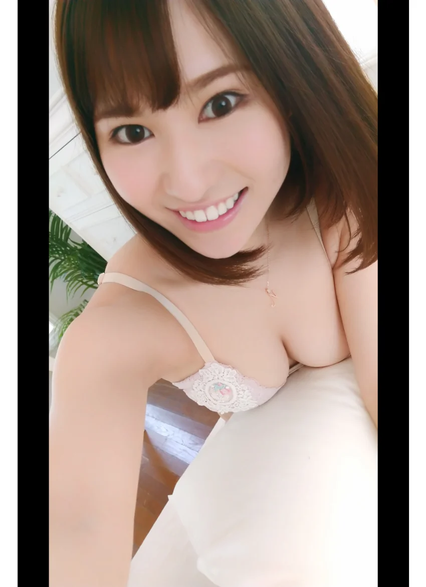 白宮奈々 自撮り写真集 グラビア学園【自撮り】明るく元気！お上品でも、カラダは大人なんだよね！ 試し読み 6