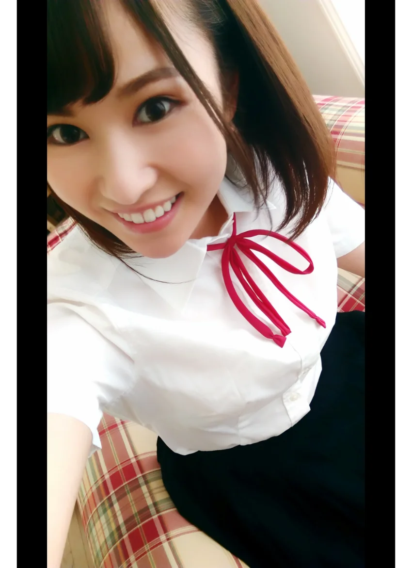 白宮奈々 自撮り写真集 グラビア学園【自撮り】明るく元気！お上品でも、カラダは大人なんだよね！ 試し読み 7