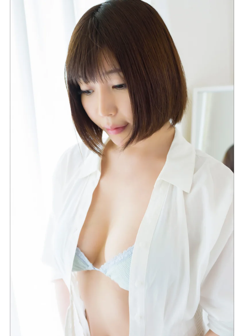古河由衣 由衣おねえさんコンプリート！！ グラビア学園 由衣おねえさんのムチムチおしり！写真集3冊＋αの超お買い得版！！ 試し読み 16
