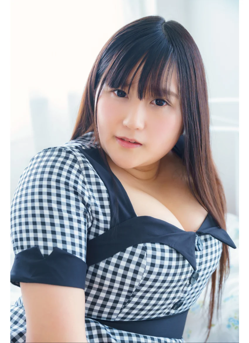 伊藤ミライ ミライコンプリート！！ グラビア学園 やわらかな奇跡のロリ巨乳に浸りきる写真集3冊＋αの超お買い得版！！ 試し読み 13