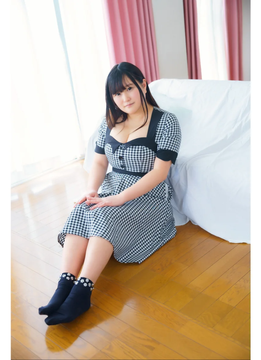 伊藤ミライ ミライコンプリート！！ グラビア学園 やわらかな奇跡のロリ巨乳に浸りきる写真集3冊＋αの超お買い得版！！ 試し読み 14