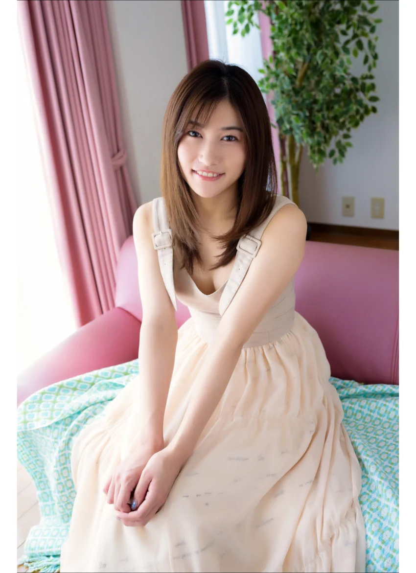 江藤彩也香 意外に照れてる競泳水着 グラビア学園 噂の超美人が濃密に接近してきたあ！昇天必至！？ 試し読み 8