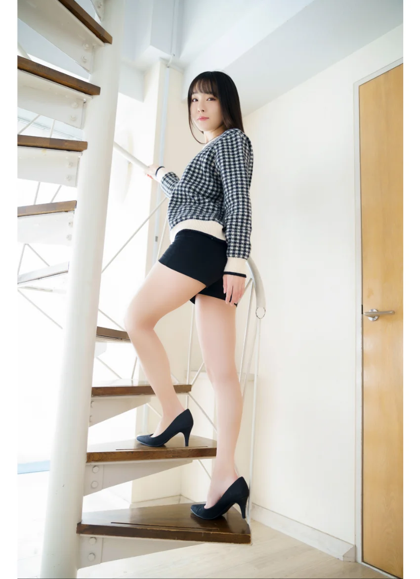 仲村まひろ 【美脚】柔らかいカラダ グラビア学園 柔軟女子は肌もモチモチで明るくてエッチっぽい！ 試し読み 7