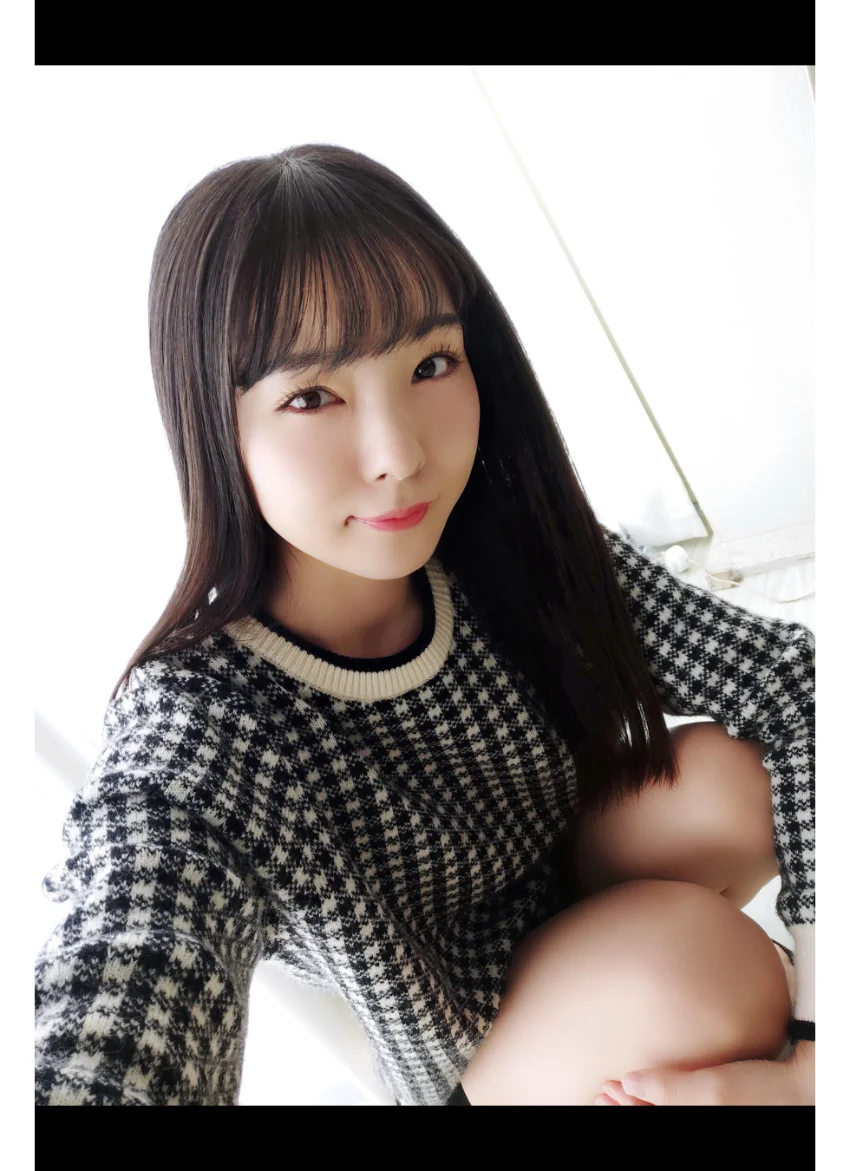 仲村まひろ 自撮り写真集 グラビア学園 【自撮り】柔軟女子は肌もモチモチで明るくてエッチっぽい！ 試し読み 2
