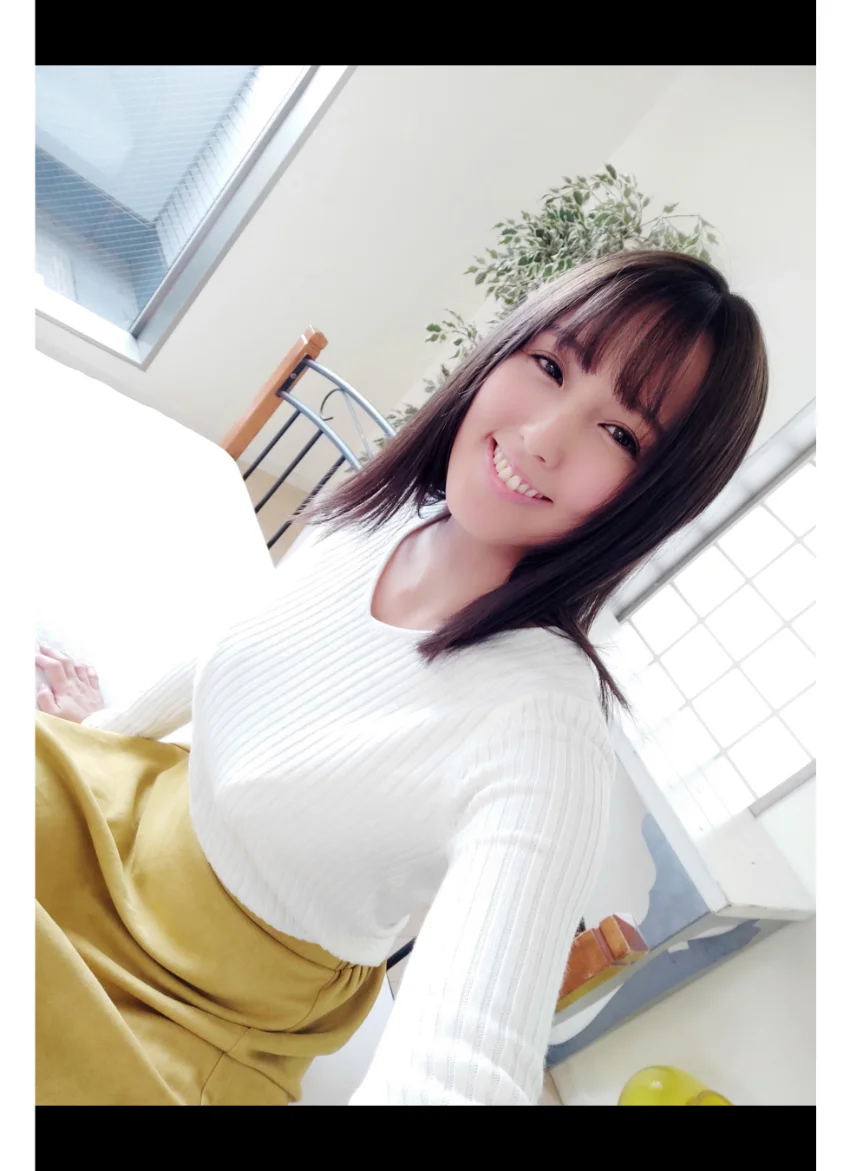 日里麻美 自撮り写真集 グラビア学園 【自撮り】35歳の可愛らしいHカップ爆乳に溺れたい！ 試し読み 2