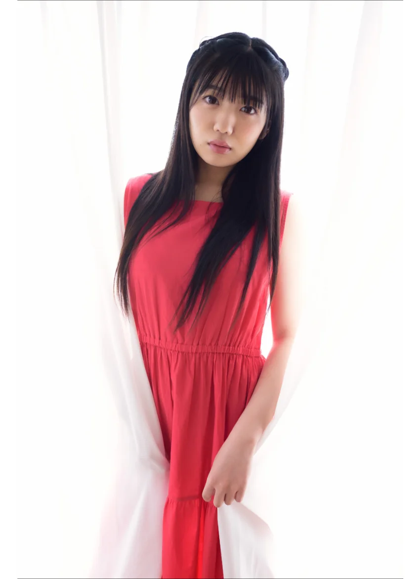 石井ひなこ ひなコンプリート！！ グラビア学園 写真集3冊＋αの超お買い得版！！初めてのグラビア撮影！絶対音感少女は何を奏でる？ 試し読み 4