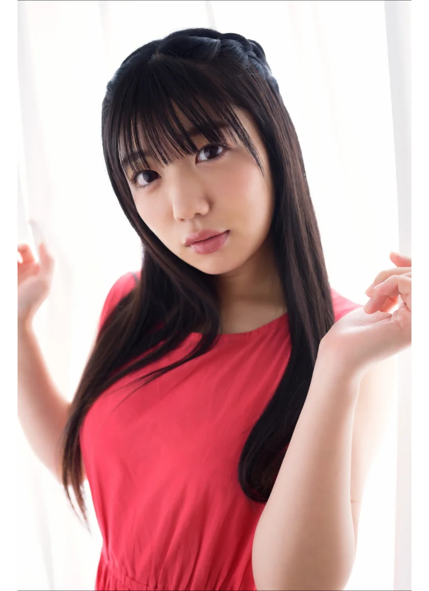 石井ひなこ ひなコンプリート！！ グラビア学園 写真集3冊＋αの超お買い得版！！初めてのグラビア撮影！絶対音感少女は何を奏でる？ 試し読み 6