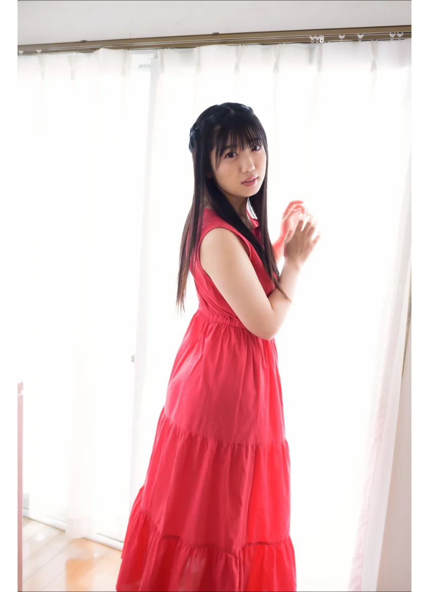 石井ひなこ ひなコンプリート！！ グラビア学園 写真集3冊＋αの超お買い得版！！初めてのグラビア撮影！絶対音感少女は何を奏でる？ 試し読み 7