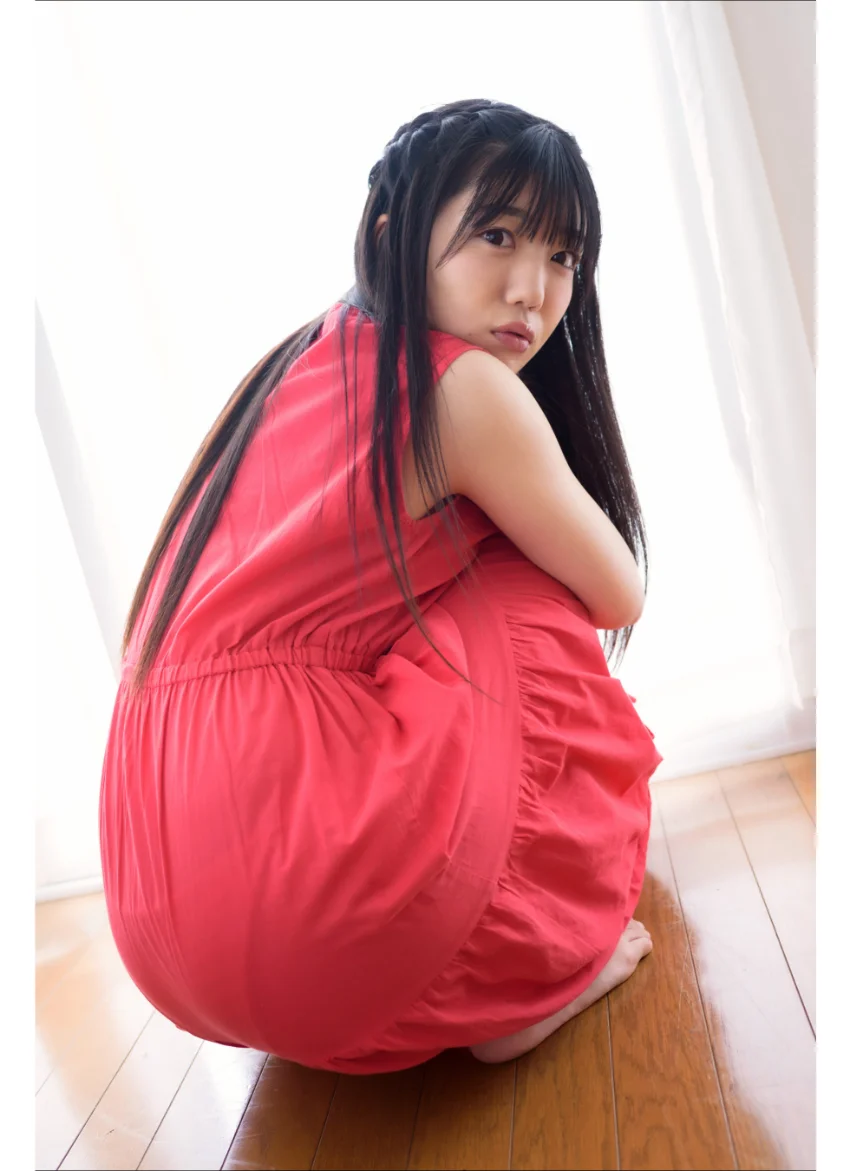 石井ひなこ ひなコンプリート！！ グラビア学園 写真集3冊＋αの超お買い得版！！初めてのグラビア撮影！絶対音感少女は何を奏でる？ 試し読み 9