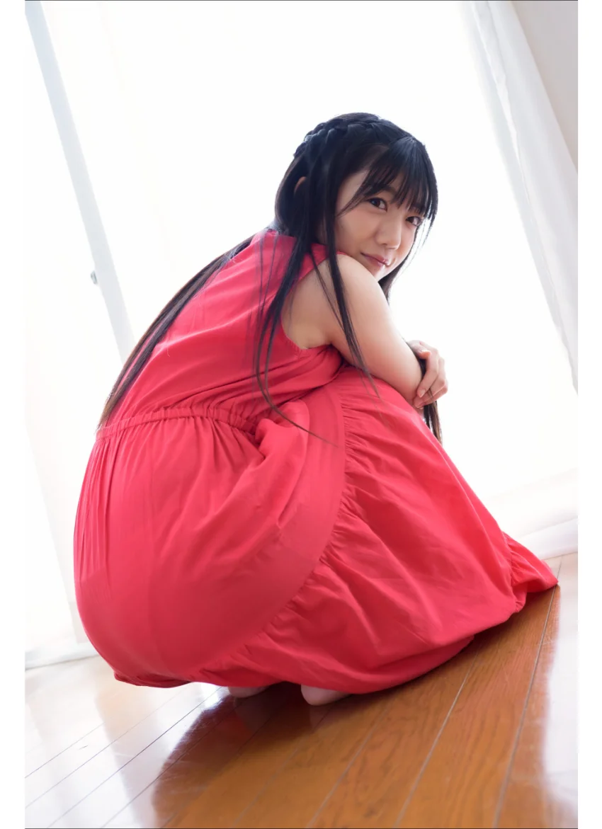 石井ひなこ ひなコンプリート！！ グラビア学園 写真集3冊＋αの超お買い得版！！初めてのグラビア撮影！絶対音感少女は何を奏でる？ 試し読み 10