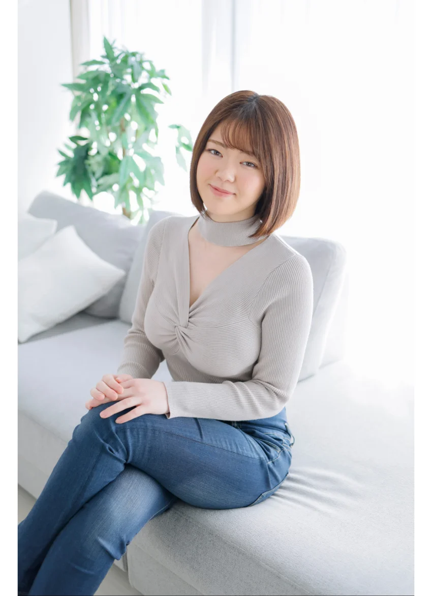 山岸楓 私服ニット＆スキニーパンツ グラビア学園 98cmIカップ×くびれたウエスト！完璧ボディが笑顔で迫る！ 試し読み 7
