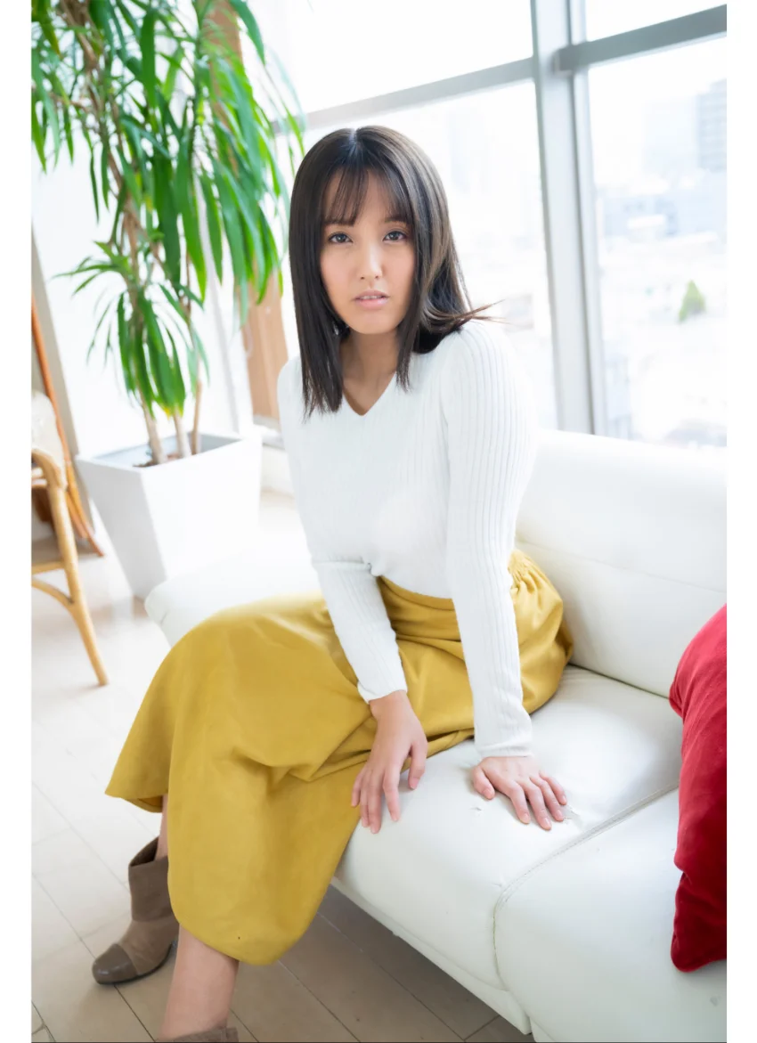 日里麻美 あさみんコンプリート！！ グラビア学園 写真集3冊＋αの超お買い得版！！35歳の可愛らしいHカップ爆乳に溺れたい！ 試し読み 11