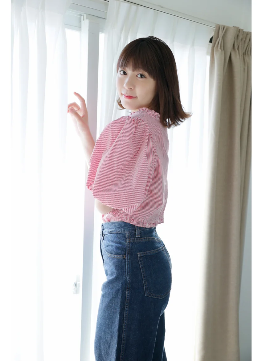 稲岡志織 私服と温泉浴衣の中身 グラビア学園 初々しくて柔らかくて白い素肌が眩しすぎる問題！？ 試し読み 3