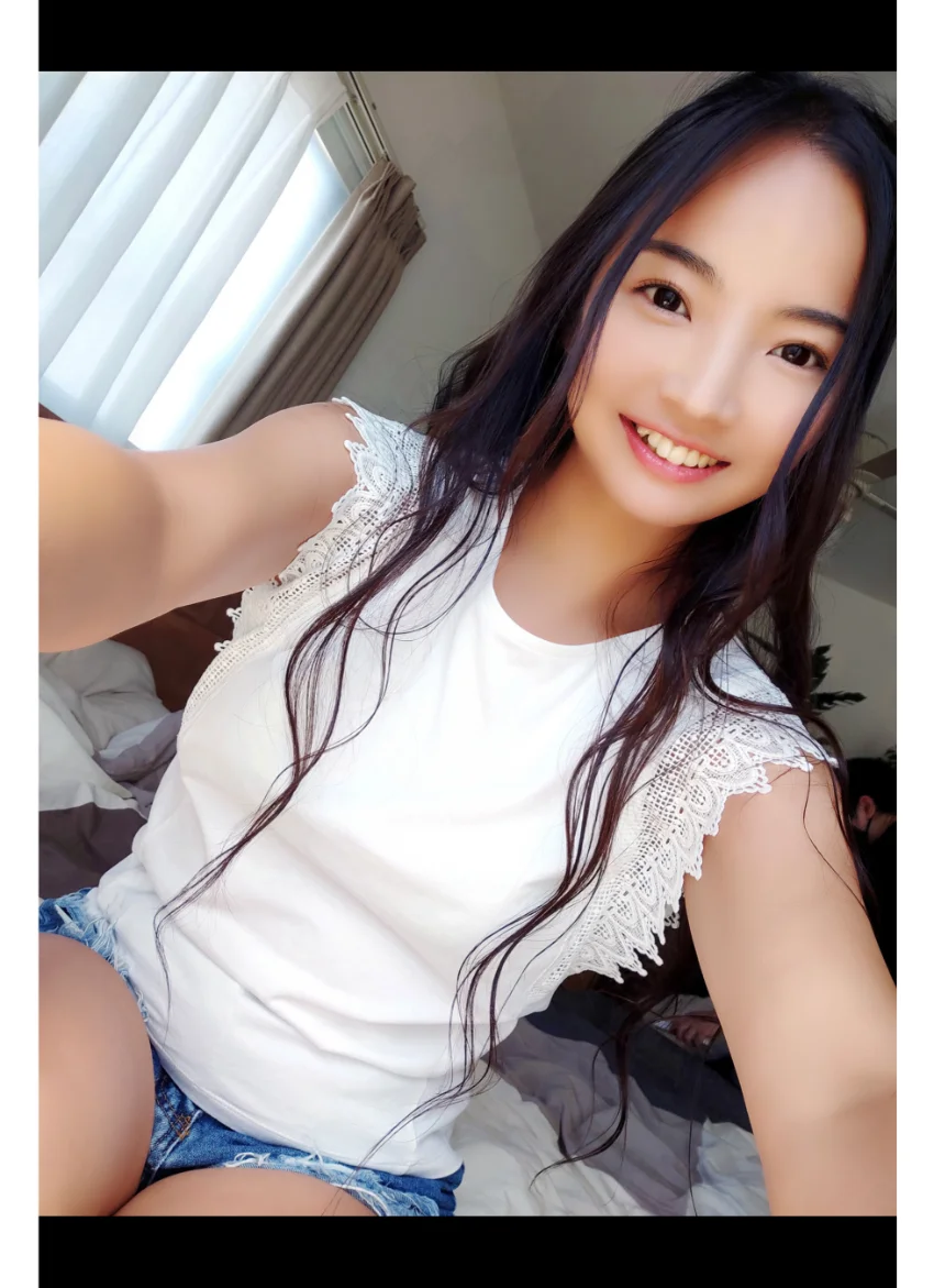 内藤有紗 自撮り写真集 グラビア学園 【自撮り】Hカップ柔らか爆乳はカタチ良し！触り心地もきっと二重丸！ 試し読み 7