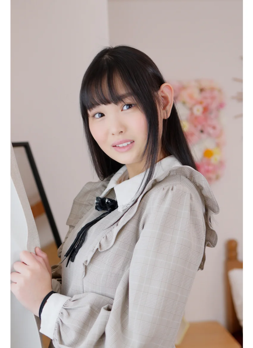 松本ひかる ひかるちゃんコンプリート！！ グラビア学園 写真集3冊＋αの超お買い得版！！グラドル1年生は超恥ずかしがり屋さんのGカップ！！ 試し読み 10
