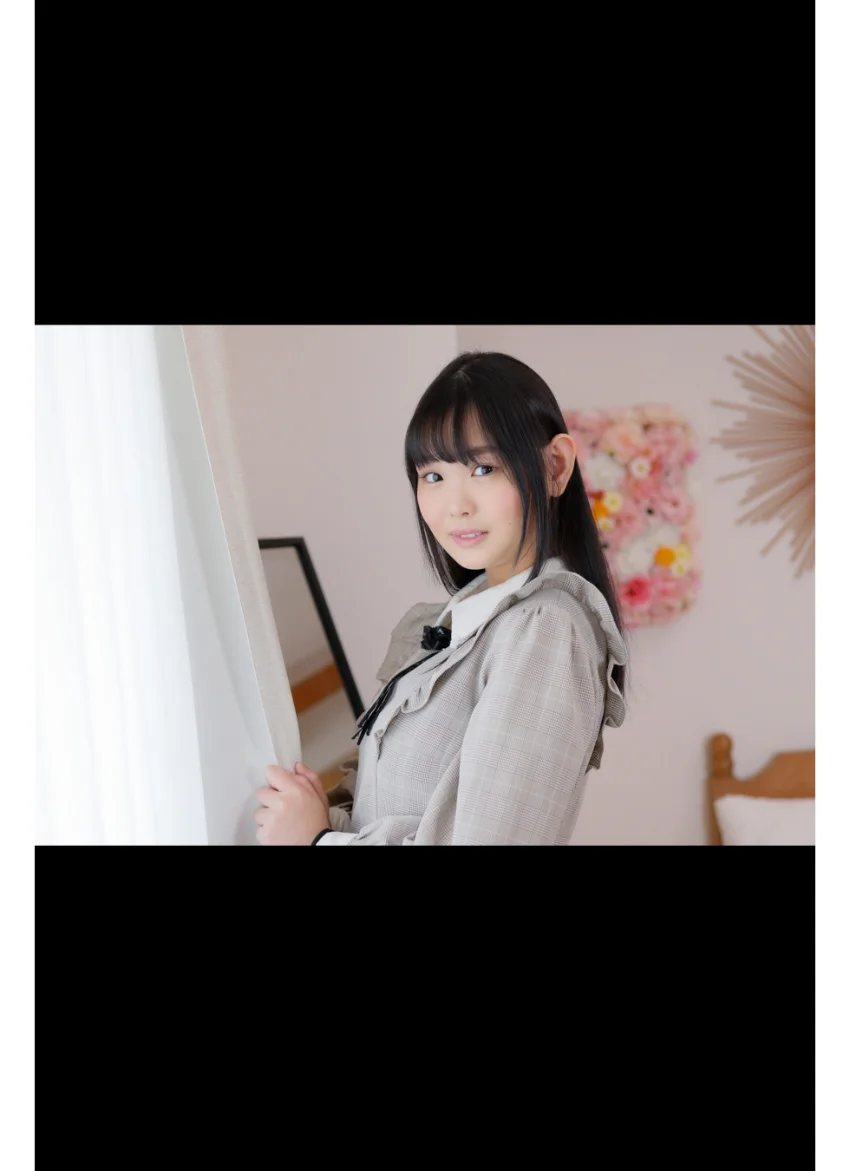 松本ひかる ひかるちゃんコンプリート！！ グラビア学園 写真集3冊＋αの超お買い得版！！グラドル1年生は超恥ずかしがり屋さんのGカップ！！ 試し読み 11