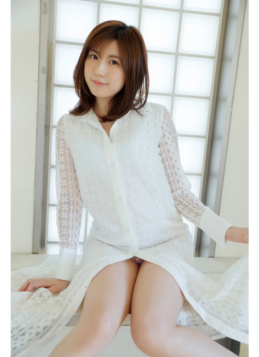 高槻実穂 私服と温泉浴衣 グラビア学園 清楚で聡明なお姉さん！でもオッチョコチョイなんだぜ！可愛いぜ！ 試し読み 2