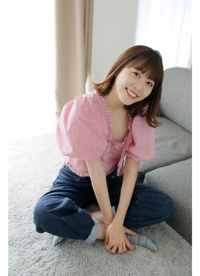 稲岡志織 稲岡ちゃんコンプリート！！ グラビア学園 写真集3冊＋αの超お買い得版！！ 初々しくて柔らかくて白い素肌が眩しすぎる問題！？ 試し読み 5