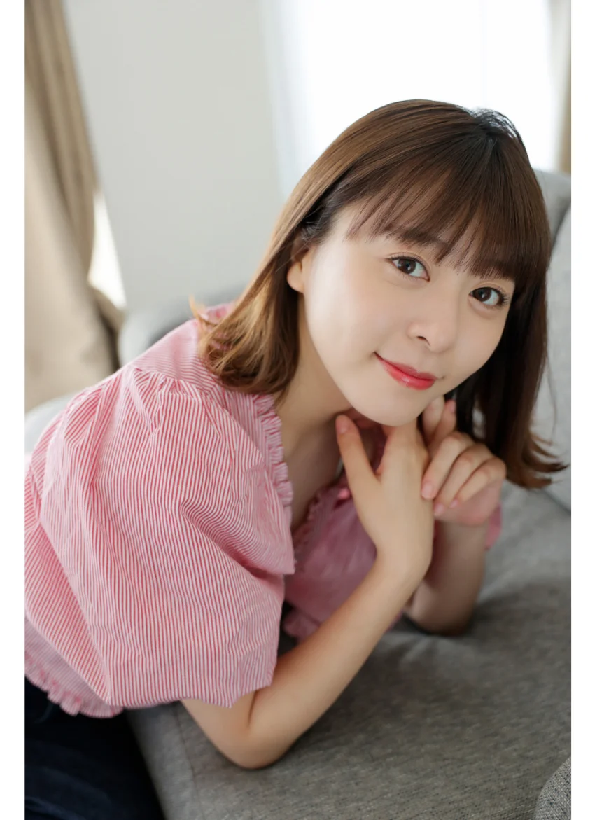 稲岡志織 稲岡ちゃんコンプリート！！ グラビア学園 写真集3冊＋αの超お買い得版！！ 初々しくて柔らかくて白い素肌が眩しすぎる問題！？ 試し読み 10