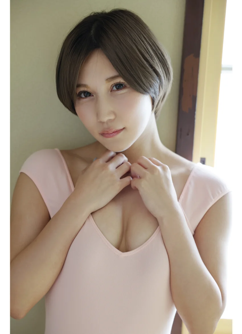 朝比奈りる 競泳水着＆レオタード グラビア学園 りるは優しくてイイ子だから何でもしてくれちゃう！？ 試し読み 4