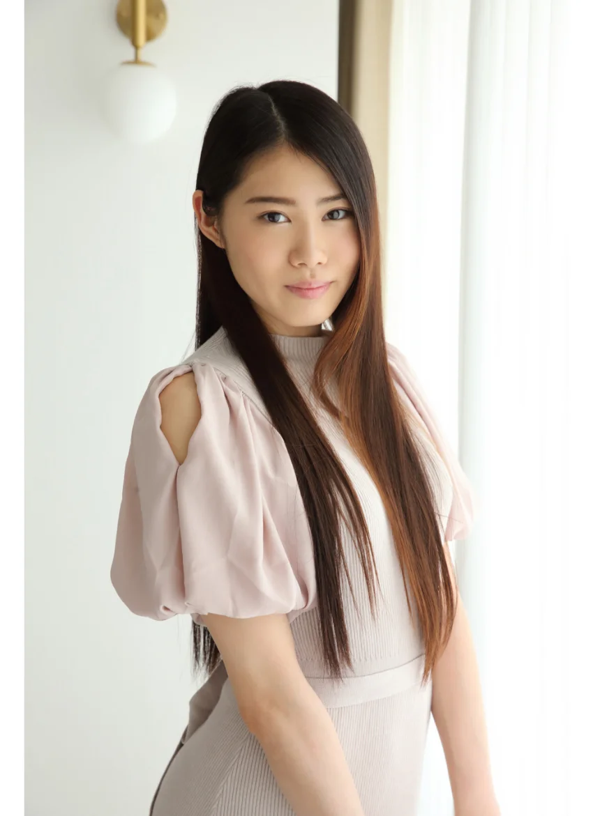 橘渚 私服ニット グラビア学園 クールな美女なのにひょうきん？鍛え抜かれたカラダが熱く燃え盛る？ 試し読み 5