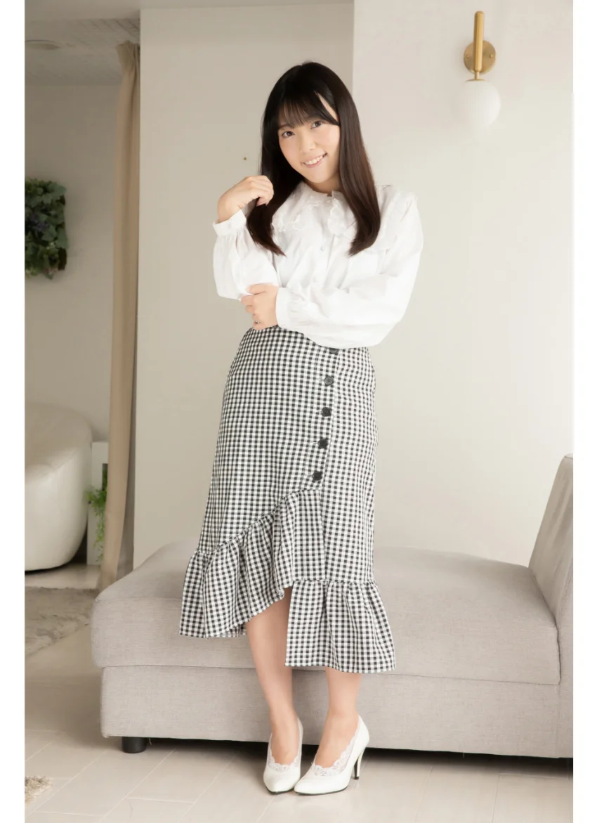 高山みれい 私服＆競泳水着 グラビア学園 性格フワフワリおっぱいフワフワル暴発必至！？ 試し読み 4