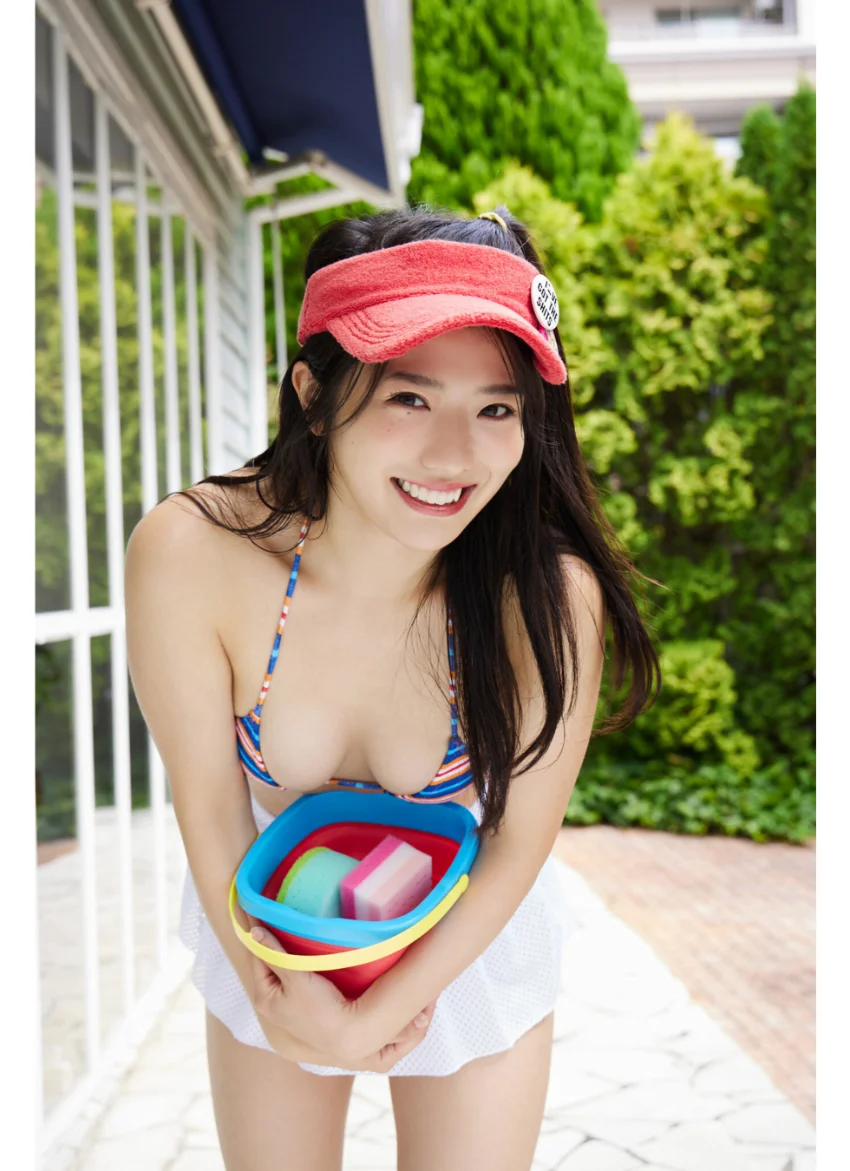 山田かなが水着で洗車＆ボディビル＜70枚完全版＞ ヤンマガデジタル写真集 試し読み 3