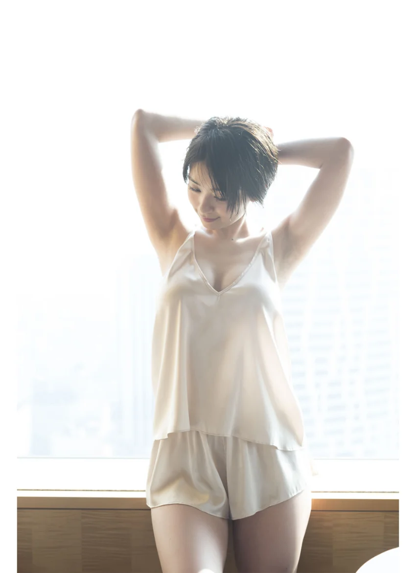 里々佳「素顔のセクシー」 FRIDAYデジタル写真集 試し読み 4