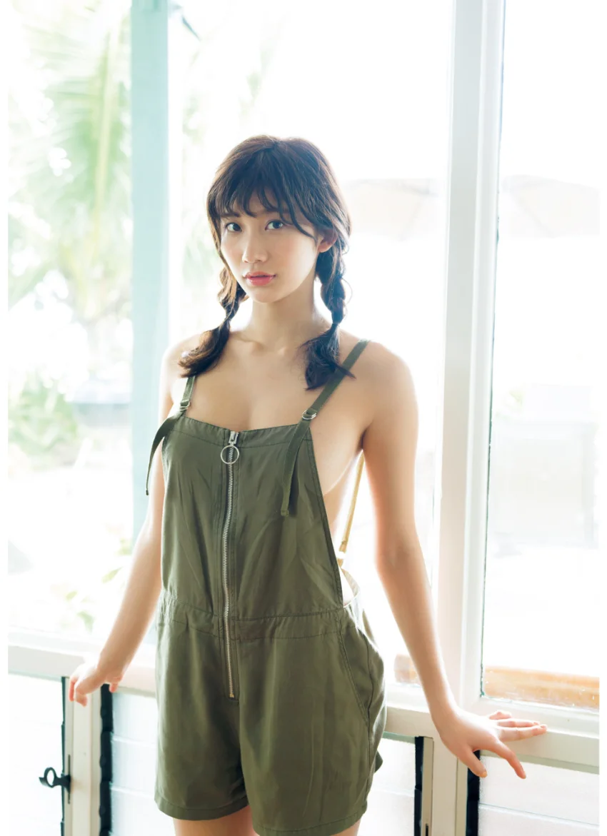 小倉優香ファースト写真集 ぐらでーしょん 試し読み 4