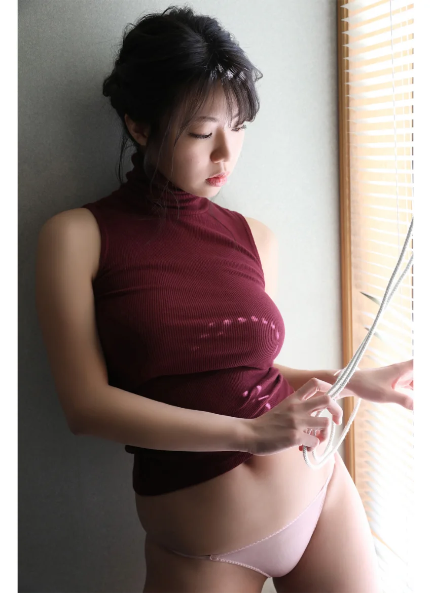 鈴木ふみ奈「Hカップ、乱れる 未公開102カット 完全版」 FRIDAYデジタル写真集 試し読み 2