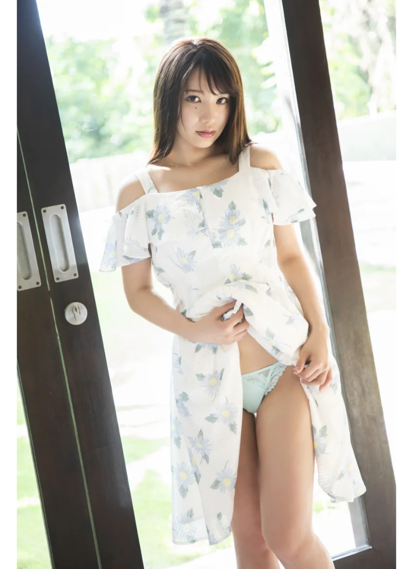 海里「満載112カット！ オール未公開の完全版’フルボディ’」 FRIDAYデジタル写真集 試し読み 3