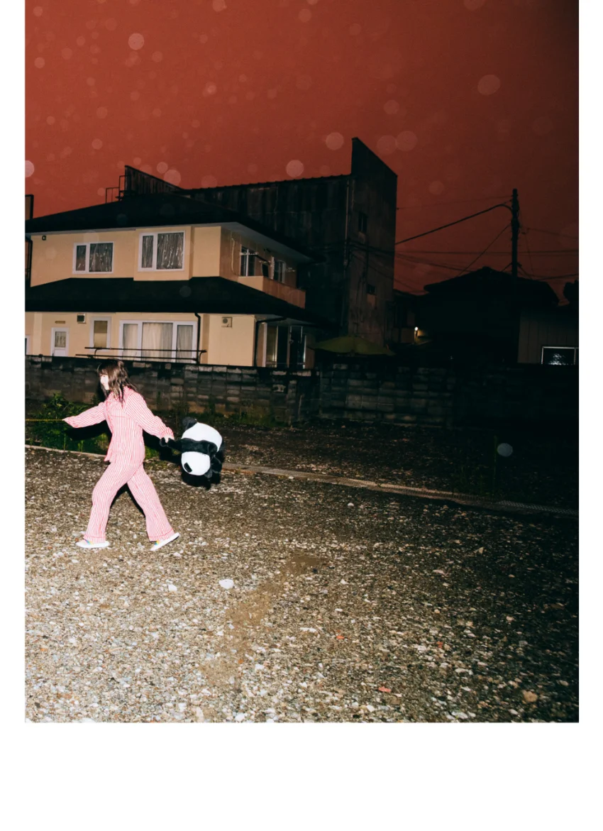 あにお天湯「Crimson Girl」 ミスiDデジタル写真集 試し読み 2