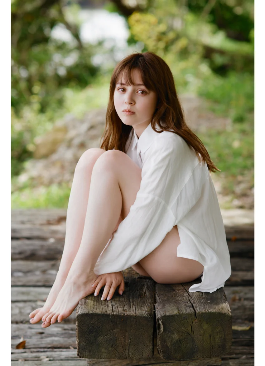 加藤ナナ「ドールなビキニボディ vol.3 109ページ完全版」 FRIDAYデジタル写真集 試し読み 2