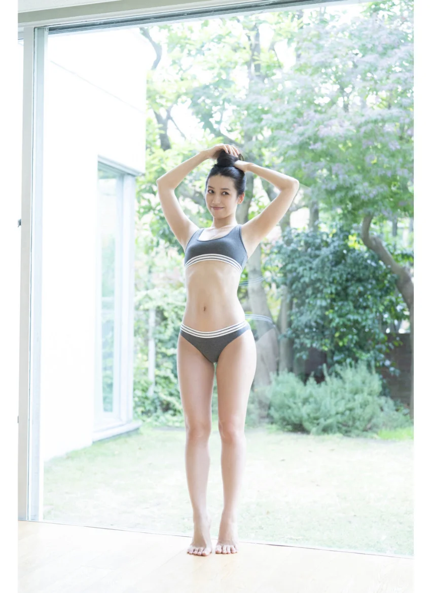 佐藤あいり「艶めく素肌 vol.1」FRIDAYデジタル写真集 試し読み 5