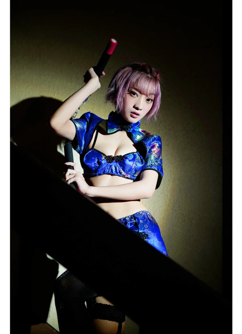 火将ロシエルが水着でカンフー＆DJ ヤンマガデジタル写真集 試し読み 3