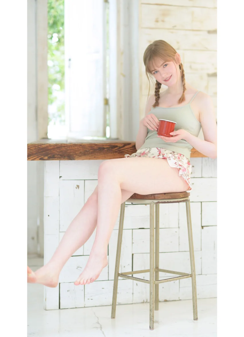 エラ・フレイヤ 2ndデジタル写真集 凛凛凛 試し読み 4