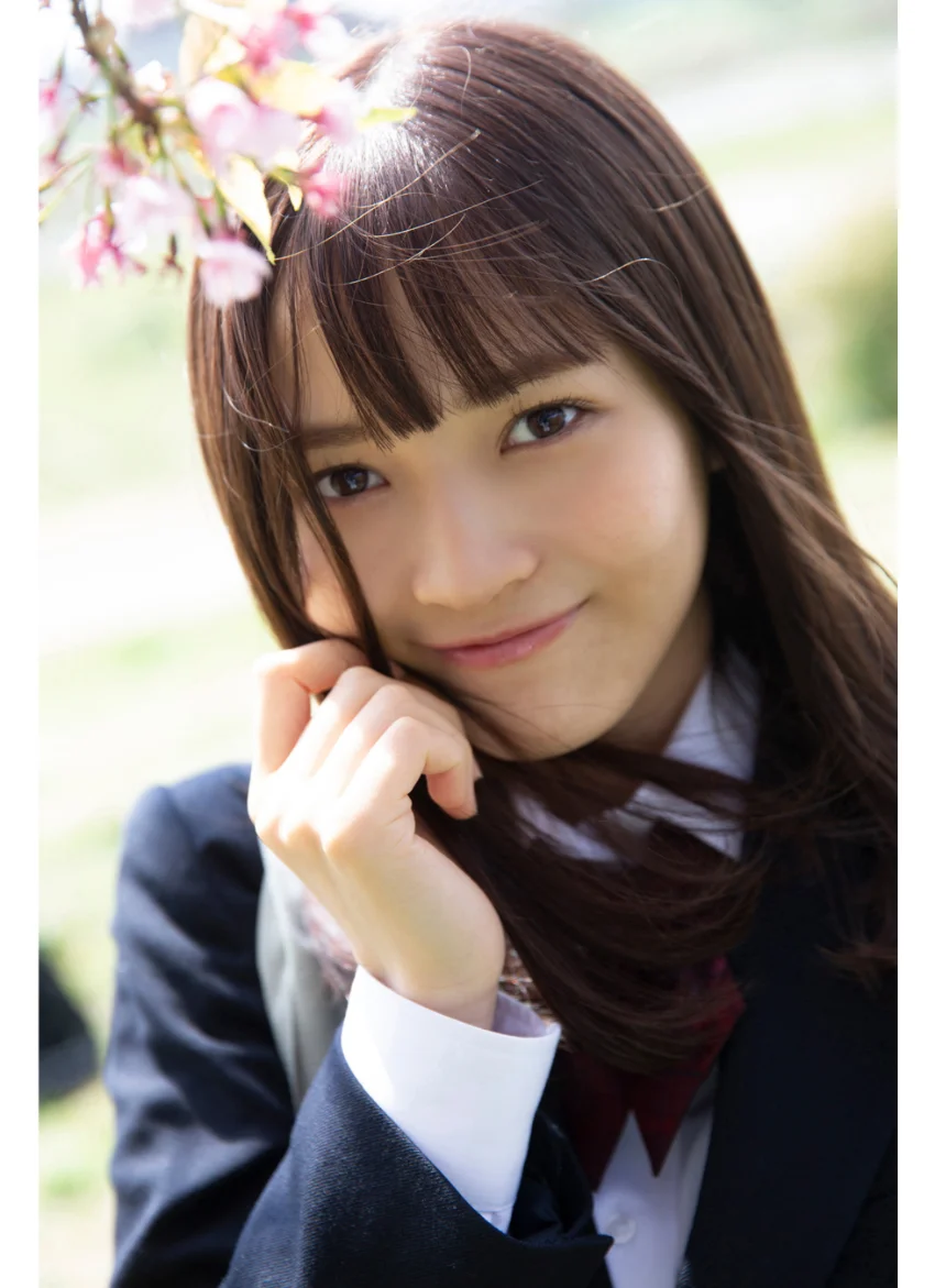 黒嵜菜々子 グラビアちゃんはバズりたい 1 ヤンマガデジタル写真集 試し読み 2