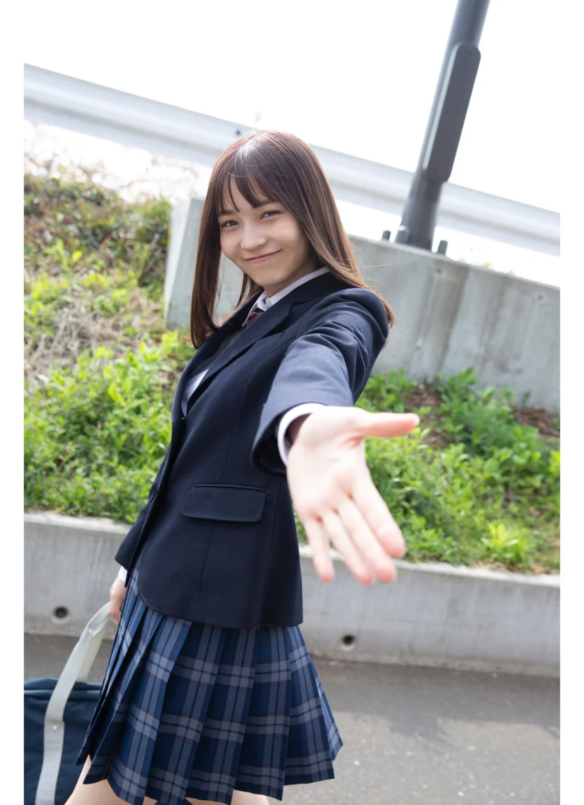黒嵜菜々子 グラビアちゃんはバズりたい 1 ヤンマガデジタル写真集 試し読み 5