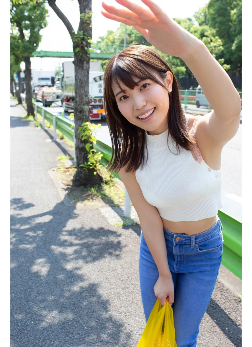 坂東遥が水着で家飲み ヤンマガデジタル写真集 試し読み 2