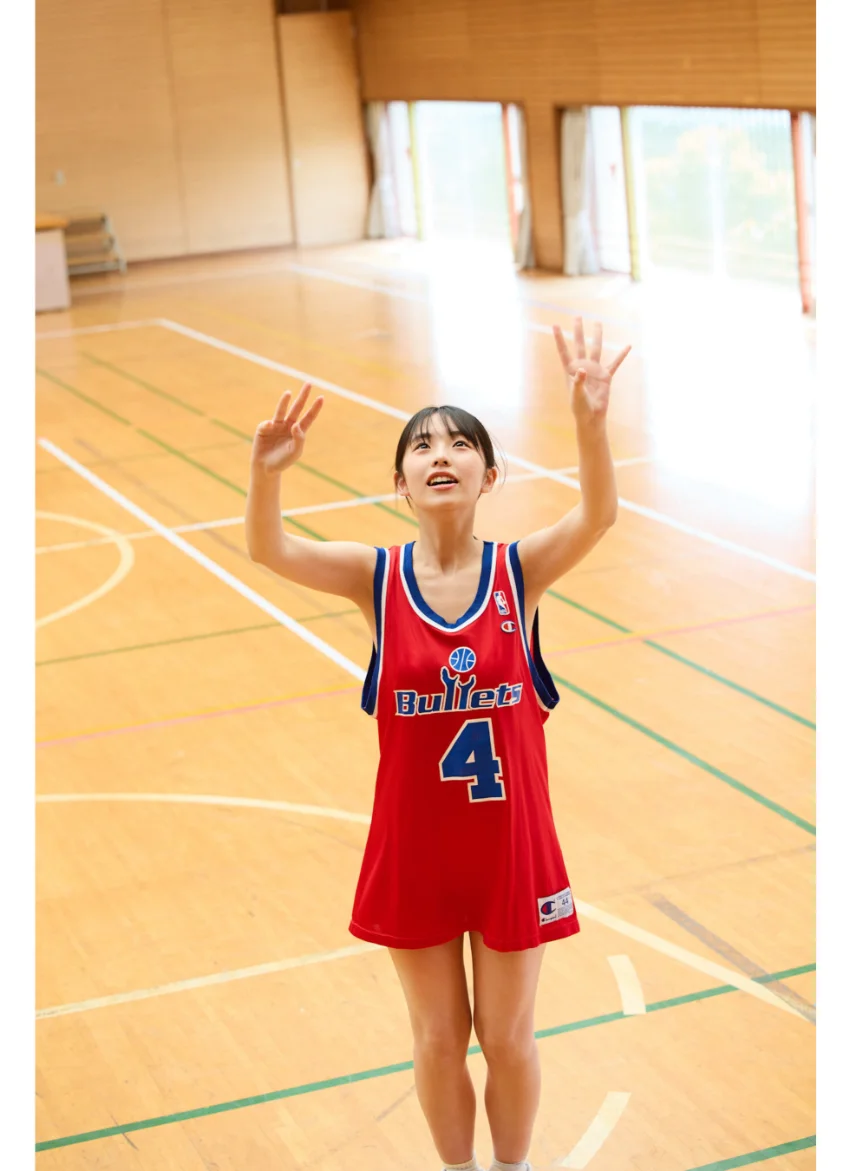 ミス週マガ・菊地姫奈「ネオ・フレッシュガール」 vol.2 大増量100ページ FRIDAYデジタル写真集 試し読み 4