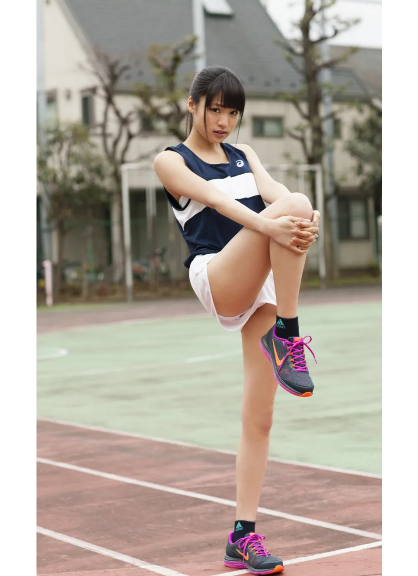 ＜デジタル週プレ写真集＞ 志田友美「制服を脱ぎ去る日」 試し読み 4