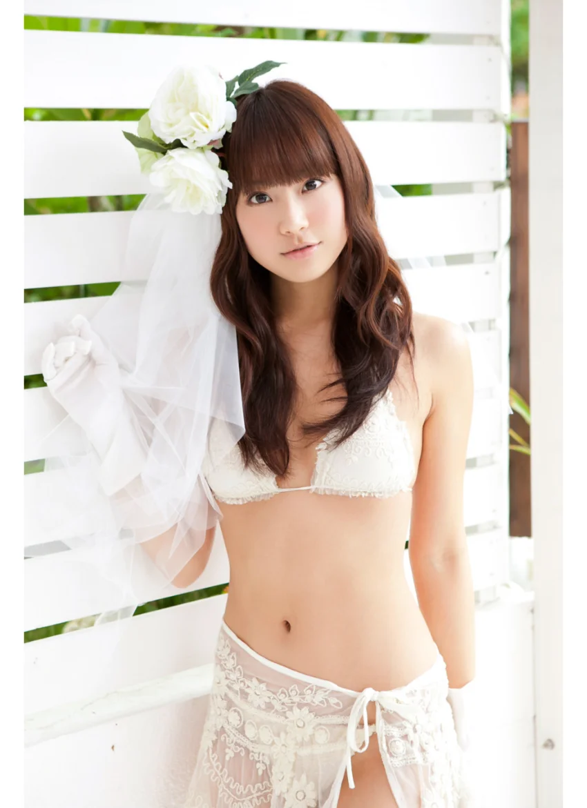 ＜デジタル週プレ写真集＞ 麻倉みな「ある日あの場所で」 試し読み 2