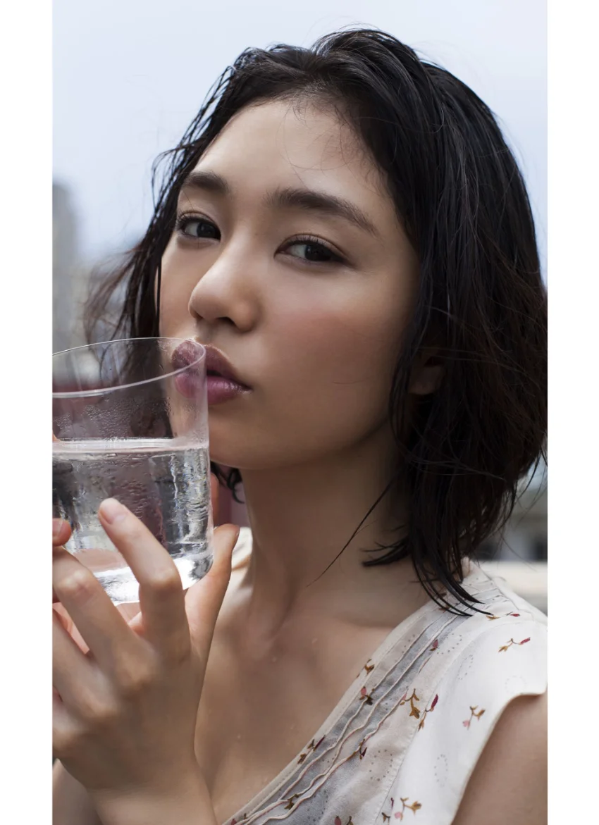 ＜デジタル週プレ写真集＞ 小西キス「キスは唇と唇のコミュニケーション」 試し読み 3