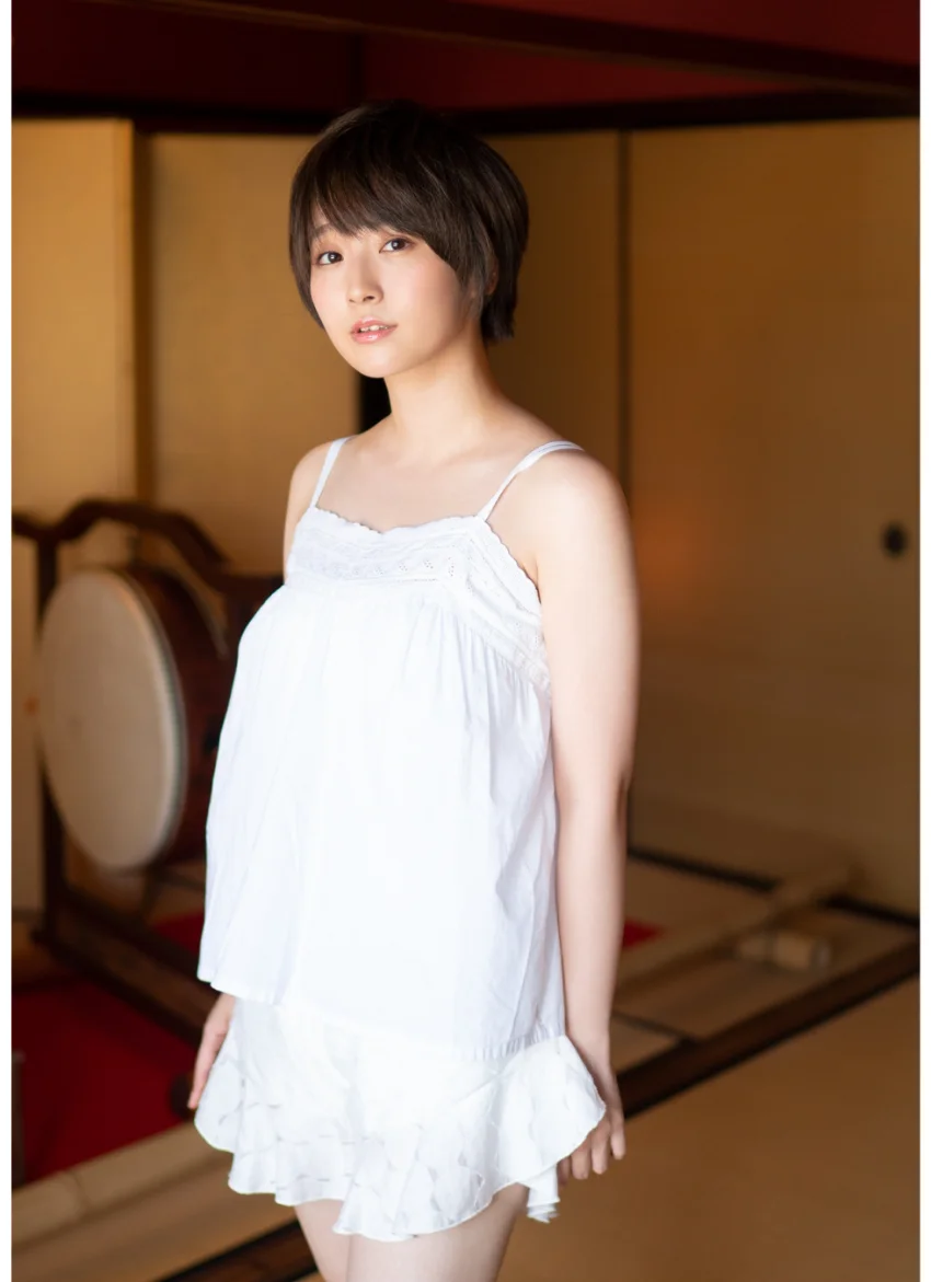 【デジタル限定 YJ PHOTO BOOK】花守ゆみり「ガラスの記憶と妄想の世界。」 試し読み 4