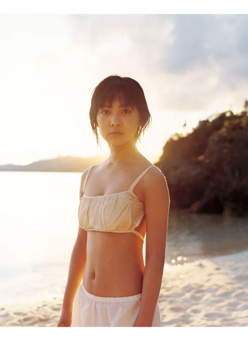 谷村美月写真集「花美月」 試し読み 6
