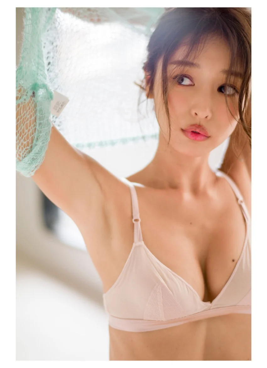 加治ひとみ PHOTO BOOK 試し読み 5