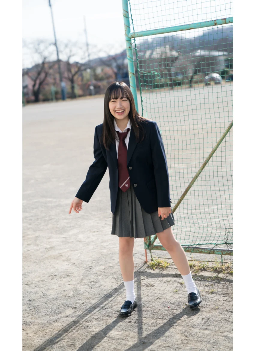 【デジタル限定】坂口風詩写真集「女子高生卒業。」 試し読み 4