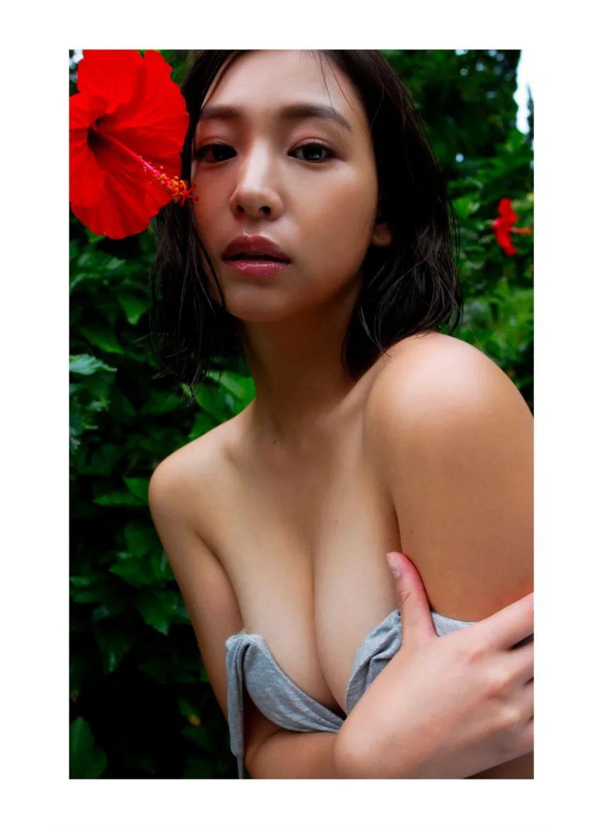 【デジタル限定】佐山彩香写真集「Last nude」 試し読み 3