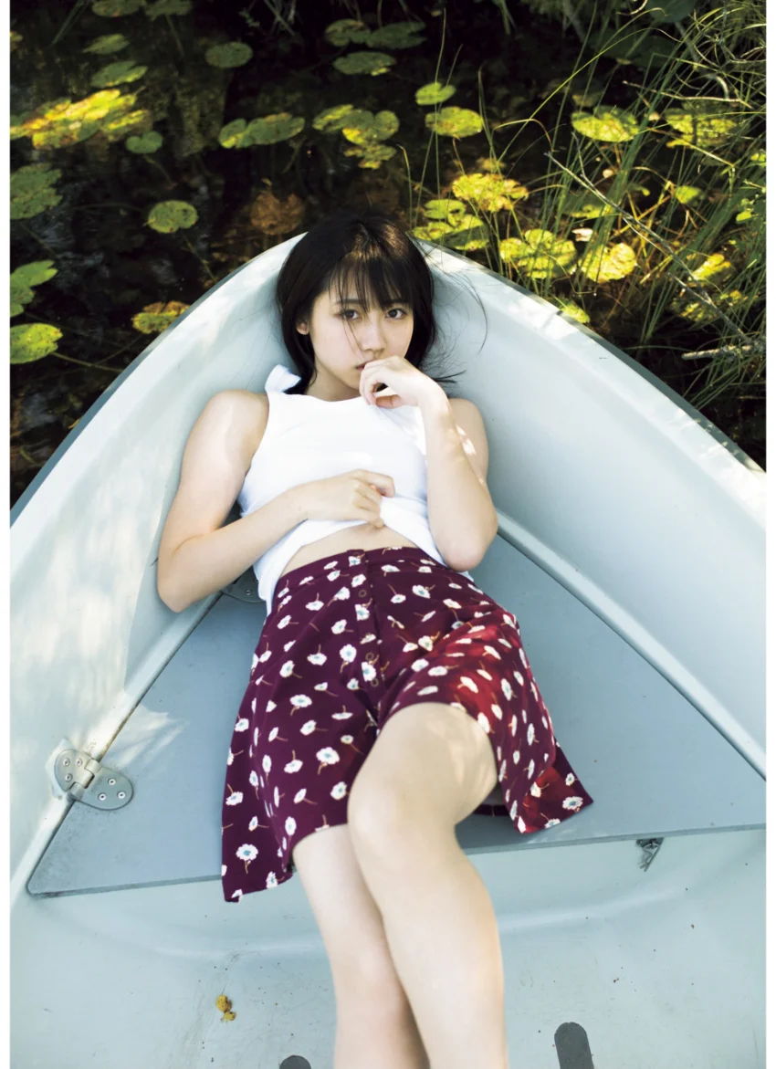 来栖りん1stメジャー写真集『Lakka』 試し読み 5