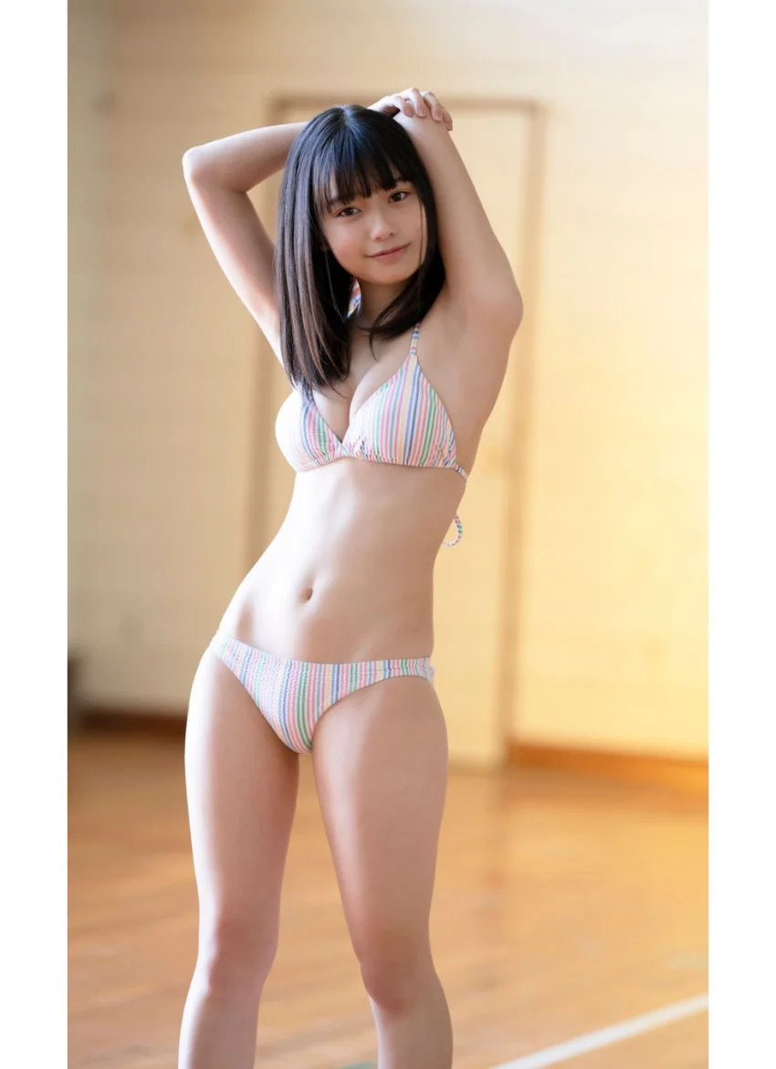 【デジタル限定】あかせあかり写真集「かわいすぎるコスプレイヤー、JK卒業！」 試し読み 2
